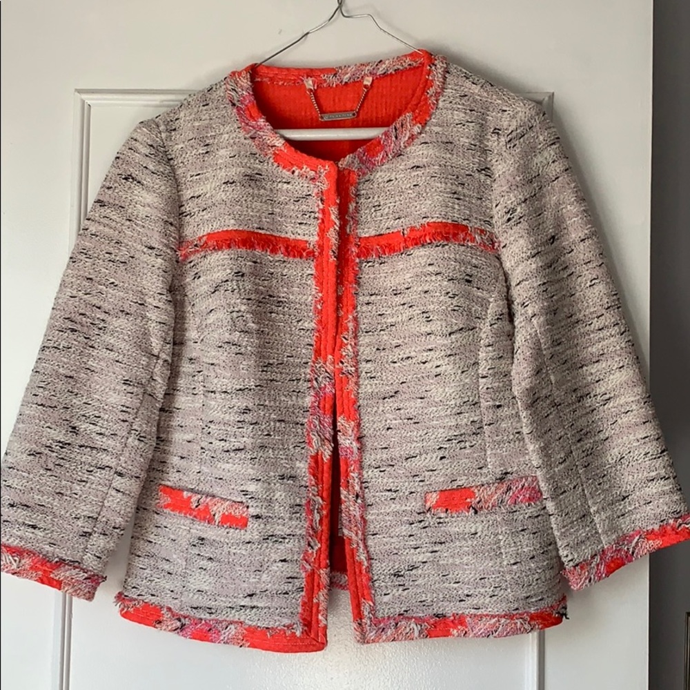 Cropped tweed jacket